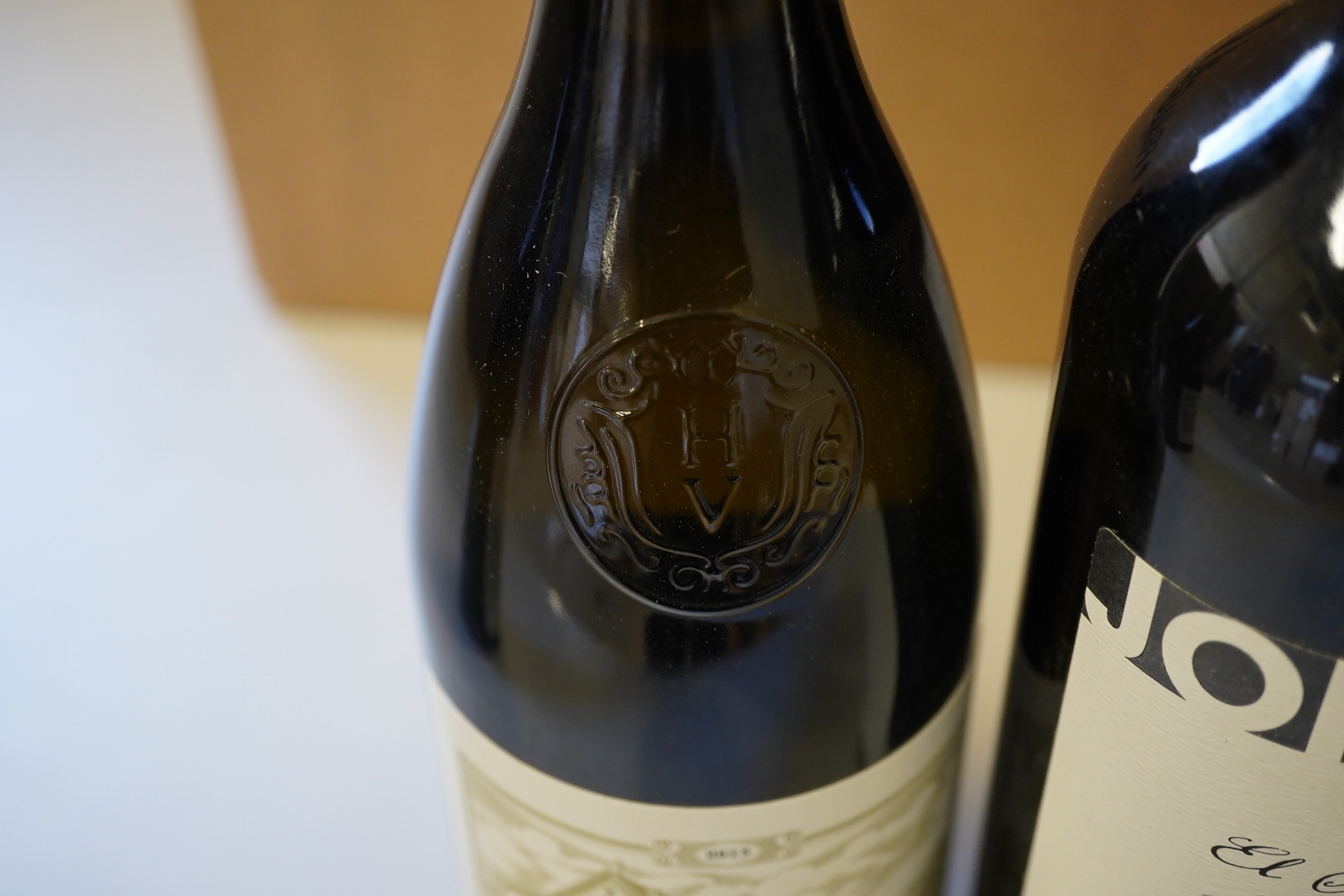 California, USA: A mixed parcel of white wine